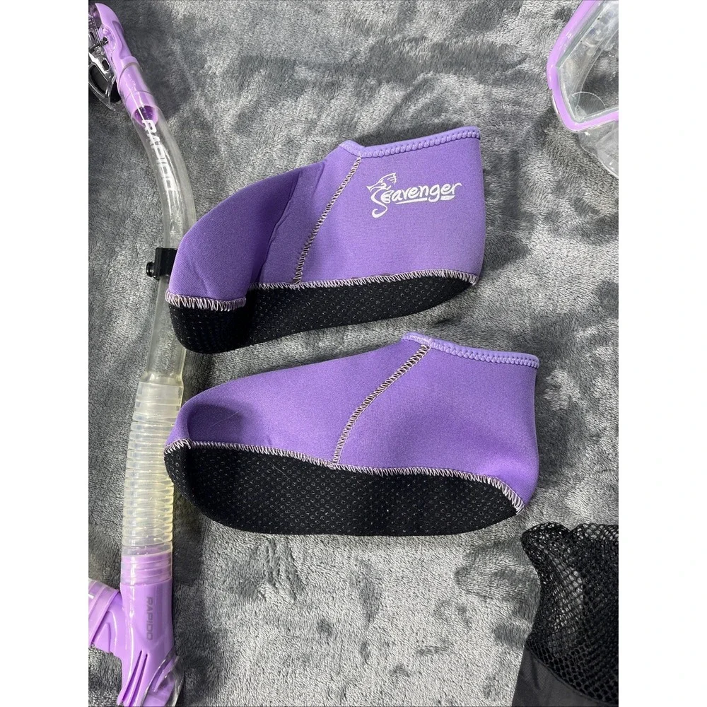 Rapido Boutique Bundle Flipper XL 9-11 Underwater Light Socks Travel Bag Snorkel